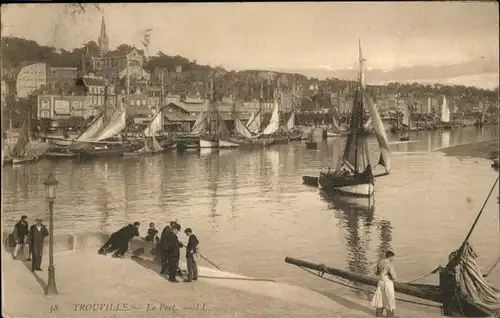 Trouville-sur-Mer Le Port Kat. Trouville-sur-Mer