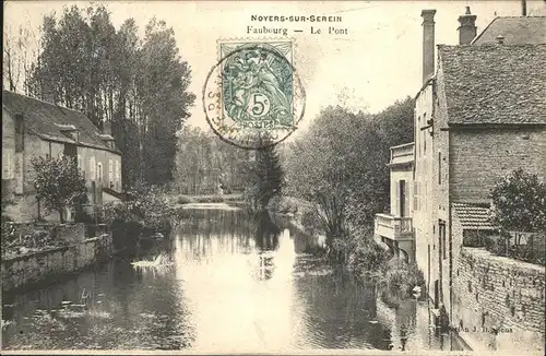 Noyers-sur-Serein Faubourg Pont