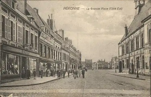 Peronne Somme Grande Place / Peronne /Arrond. de Peronne