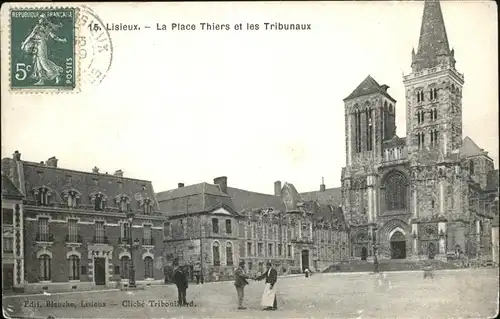 Lisieux Place Thiers et les Tribunaux Kat. Lisieux