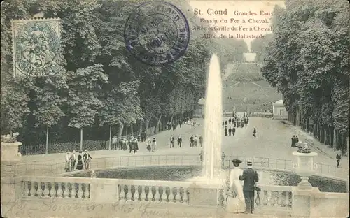 kk12571 Saint-Cloud Hauts-de-Seine Grandes Eaux Bassin du Fer a Cheval Allee et Grille du Fer a Cheval Allee de la Balustrade Kategorie. Saint-Cloud Alte Ansichtskarten