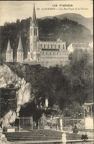 Lourdes Hautes Pyrenees La Basilique et la Grotte Kat. Lourdes