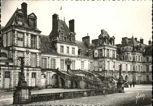 Fontainebleau Seine et Marne Le Palais cour des Adieux Kat. Fontainebleau