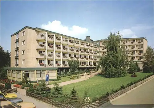 Bad Sassendorf Parksanatorium Wiesenstrasse Autos Kat. Bad Sassendorf