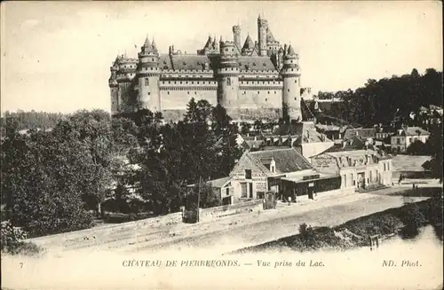 Pierrefonds Oise Chateau Vue prise de Lac / Pierrefonds /Arrond. de Compiegne