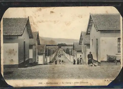 Sathonay-Village Le Camp Allee Centrale / Sathonay-Village /Arrond. de Lyon