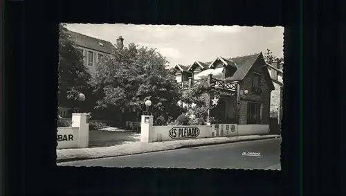 Barbizon les Pleiades / Barbizon /Arrond. de Melun