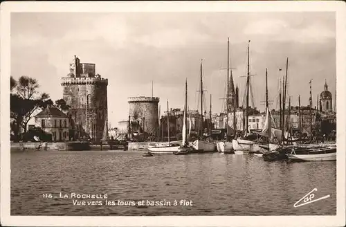 La Rochelle Charente-Maritime tours et bassin a flot / La Rochelle /Arrond. de La Rochelle