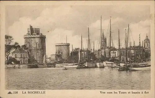 La Rochelle Charente-Maritime Tours et bassin a flot / La Rochelle /Arrond. de La Rochelle