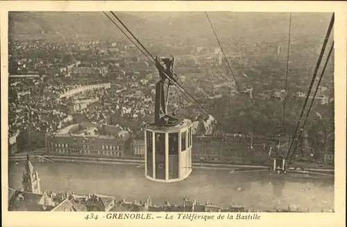 Grenoble Le Teleferique Bastille  / Grenoble /Arrond. de Grenoble