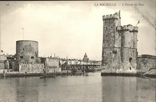 La Rochelle Charente-Maritime Entree du Port / La Rochelle /Arrond. de La Rochelle