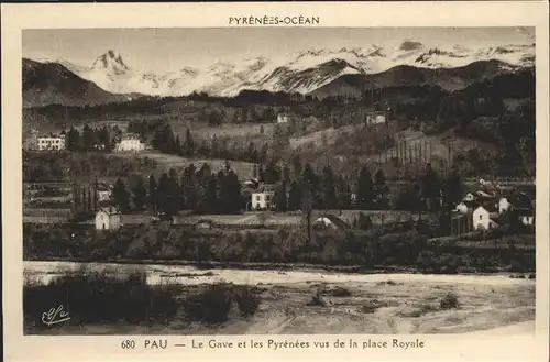 Pau Pyrenees-Ocean place Royale / Pau /Arrond. de Pau