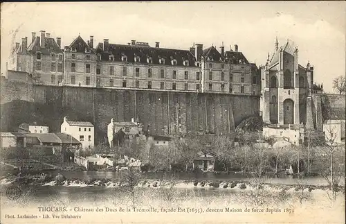 Thouars Chateau des Ducs  / Thouars /Arrond. de Bressuire