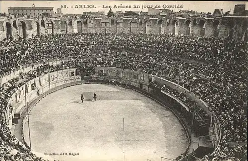 Arles Bouches-du-Rhone Arenes  / Arles /Arrond. d Arles