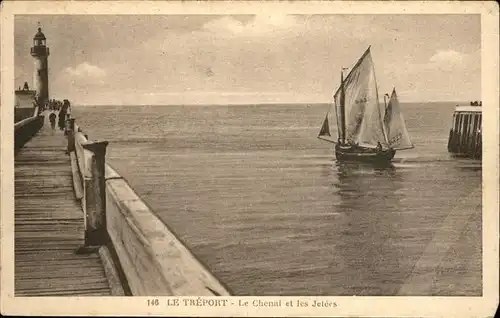 Le Treport Chenal et Jetee / Le Treport /Arrond. de Dieppe