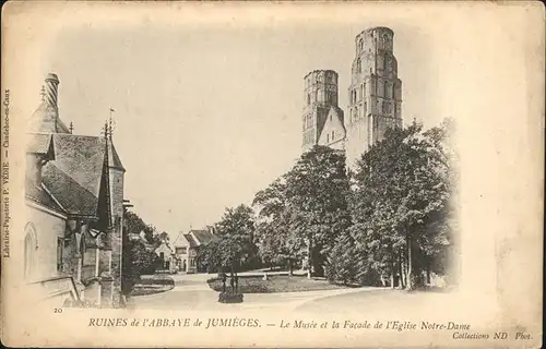 Jumieges Ruines Abbaye / Jumieges /Arrond. de Rouen