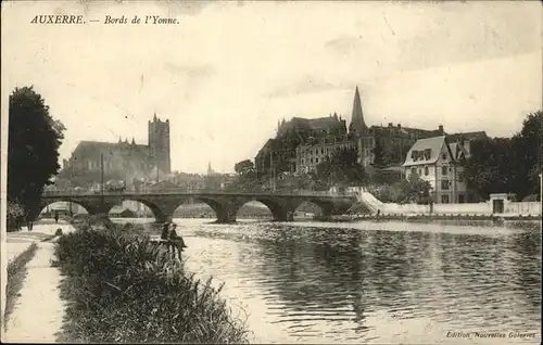 Auxerre bords de l`Yonne / Auxerre /Arrond. d Auxerre