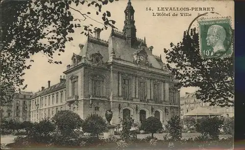 Levallois-Perret Hotel de Ville / Levallois-Perret /Arrond. de Nanterre