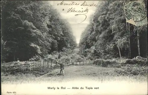 Marly-le-Roi Allee Tapis Vert x