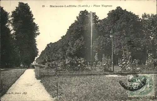 Maisons-Laffitte Place Wagram x