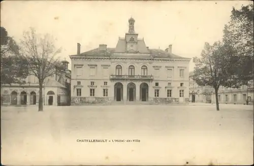 Chatellerault Hotel de Ville *