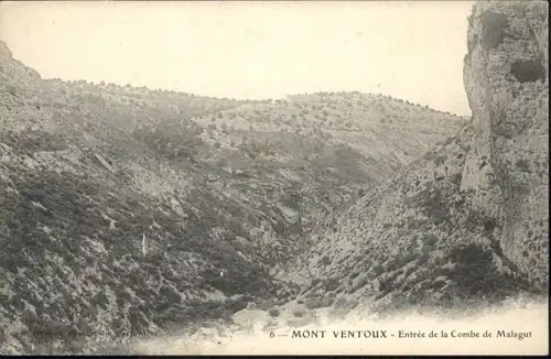 Fontaine-de-Vaucluse Mont Ventoux Entree Combe Malagut *