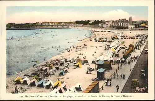 Les Sables-d Olonne Les Sables-d'Olonne la plage le remblai *