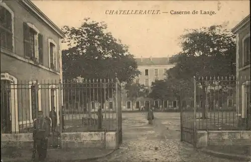 Chatellerault Caserne Laage *