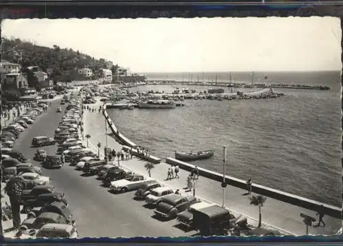 Le Lavandou Promenade x