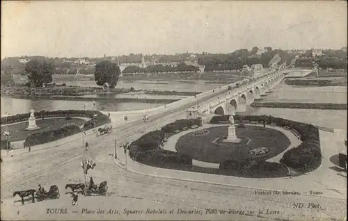 Tours Place des Arts Squares Rabelais Descartes Pont de Pierre sur la Loire *