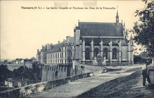 Thouare-sur-Loire Chapelle et Tombeau des Dues de la Tremouille *