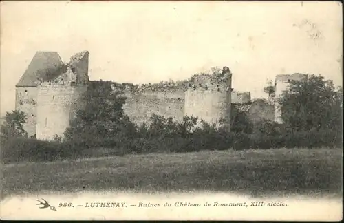 Luthenay-Uxeloup Ruines du Chateau de Rosemont *