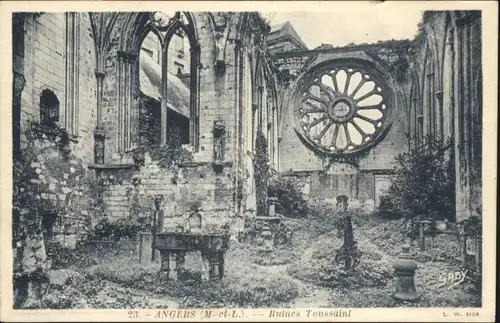 Angers Ruines Toussaint *
