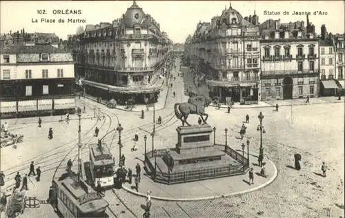 Orleans Loiret Orleans Strassenbahn Place Martroi Statue Jeanne d'Arc * / Orleans /Arrond. d Orleans