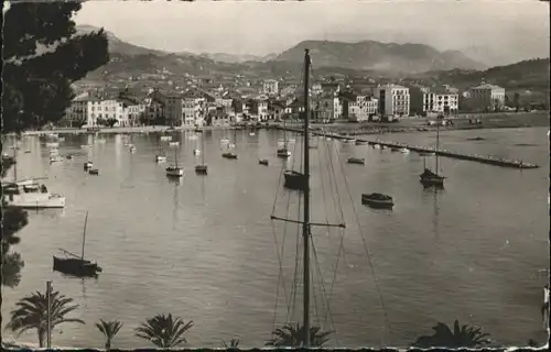 Sanary-sur-Mer Chemin Oratoires x