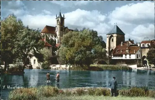 Moret-sur-Loing Ouverture de la Peche Eglise Notre Dame la Porte de Bourgogne *