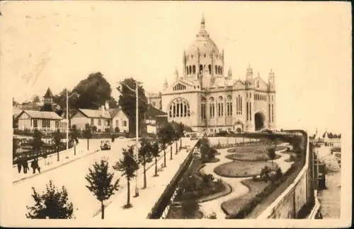 Lisieux Avenue Ste. Therese Basilique x