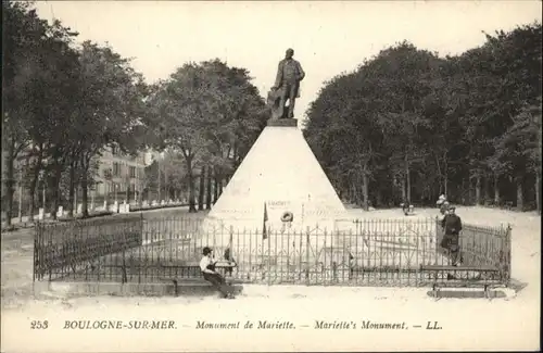 Boulogne-sur-Mer Monument Mariette  *