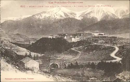 Mont-Louis Citadelle Chaine Pyrenees *