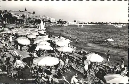 Cannes Plage Croisette *