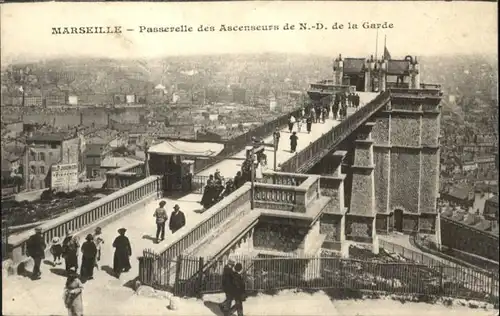 ww72276 Marseille Marseille Passerelle Ascenseurs * Kategorie. Marseille Alte Ansichtskarten