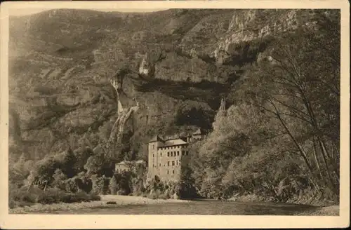 Sainte-Enimie Gorges Tarn Chateau la Caze *