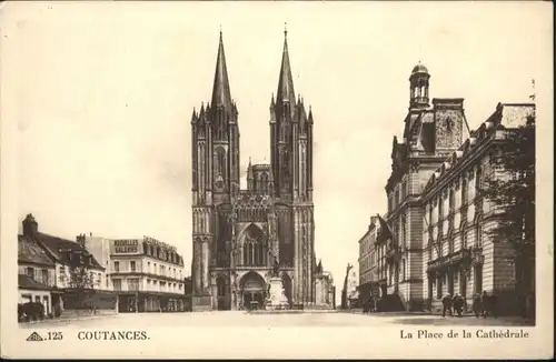 Coutances Place Cathedrale *