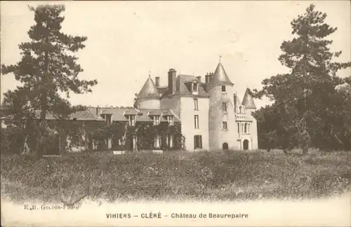 Vihiers Clere Chateau Beaurepaire *