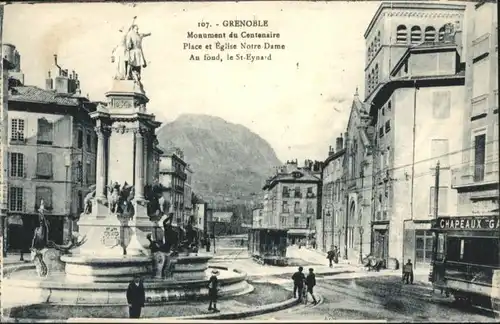 Grenoble Strassenbahn Monument Centenaire Place Eglise Notre-Dame *