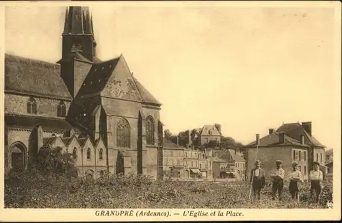 Grandpre Ardennes Eglise Place *