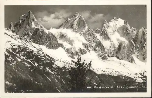 Chamonix-Mont-Blanc Aiguilles *