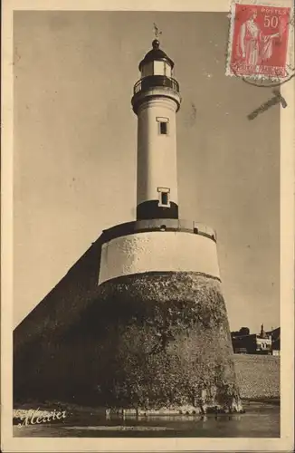 Le Treport Leuchtturm x