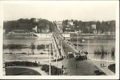 Tours Loire  Bruecke Strassenbahn *