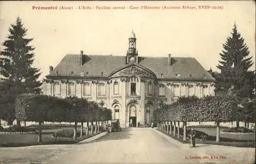 Premontre Aisne Pavillon Central Cour Honneur x